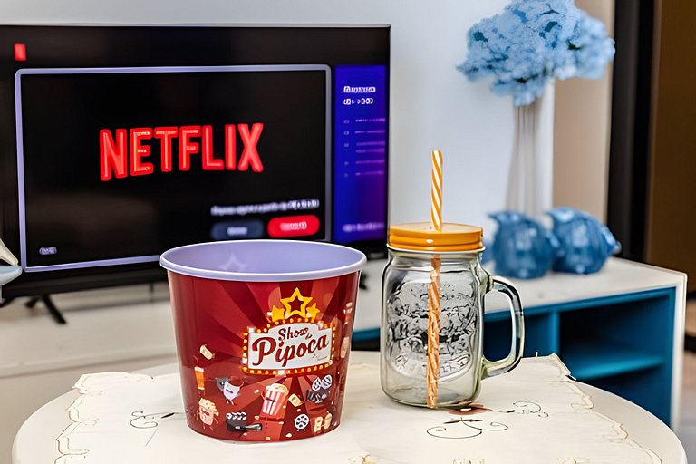 Vista lateral para o mar e Biquinha em São Vicente, com vaga