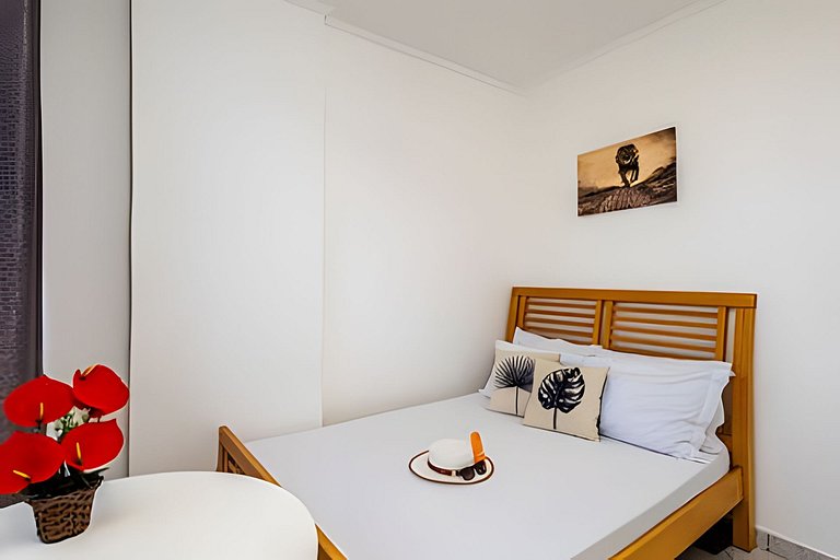 Vista lateral para o mar e Biquinha em São Vicente, com vaga