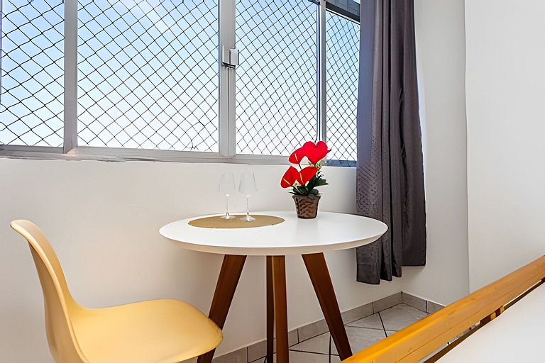 Vista lateral para o mar e Biquinha em São Vicente, com vaga