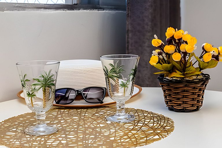 Vista lateral para o mar e Biquinha em São Vicente, com vaga