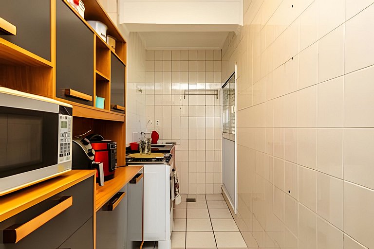 Vista lateral para o mar e Biquinha em São Vicente, com vaga