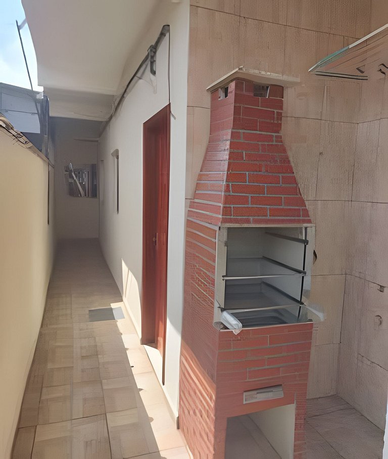 Churrasqueira | A 7 minutos de carro da Praia Ocian