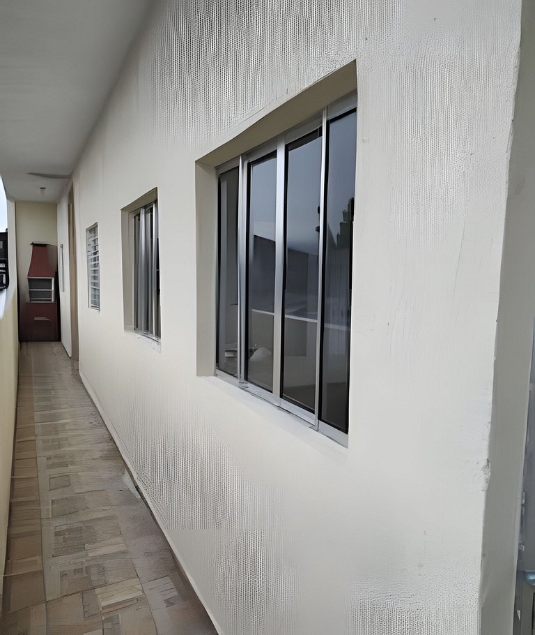 Ar-condicionado | A 7 minutos de carro da Praia Ocian