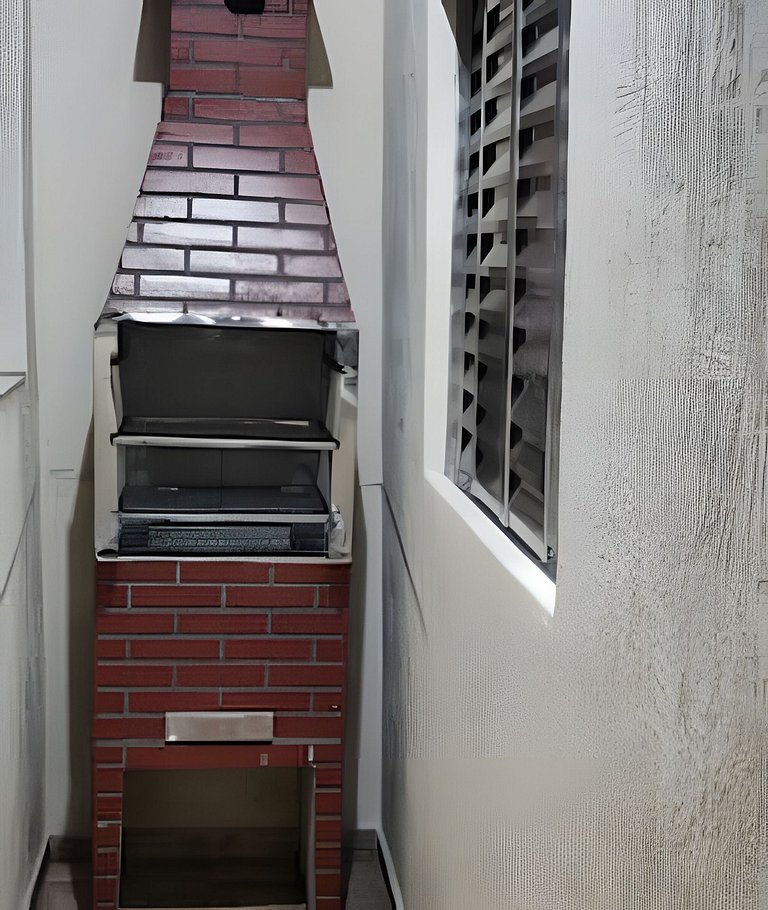 Ar-condicionado | A 7 minutos de carro da Praia Ocian