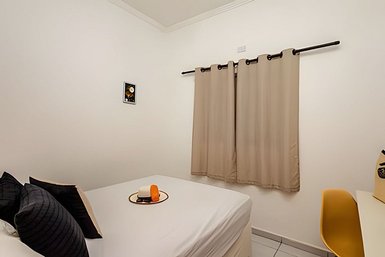 Ar-condicionado | A 7 minutos de carro da Praia Ocian