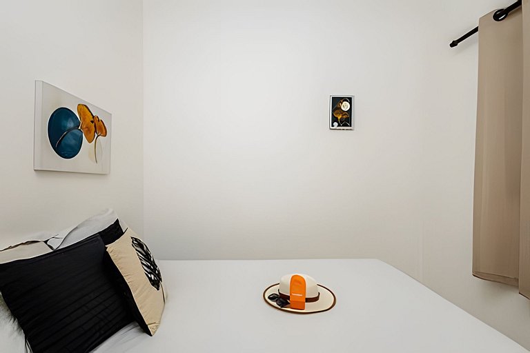 Ar-condicionado | A 7 minutos de carro da Praia Ocian