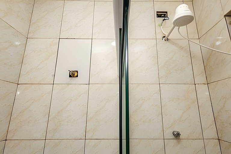 Ar-condicionado | A 7 minutos de carro da Praia Ocian