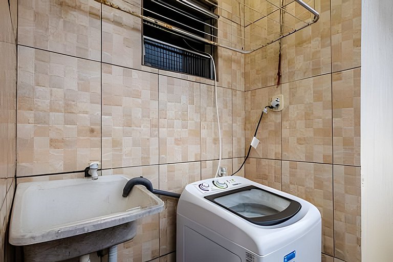 Ar-condicionado | A 7 minutos de carro da Praia Ocian