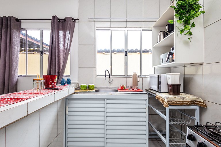 Ar-condicionado | A 7 minutos de carro da Praia Ocian