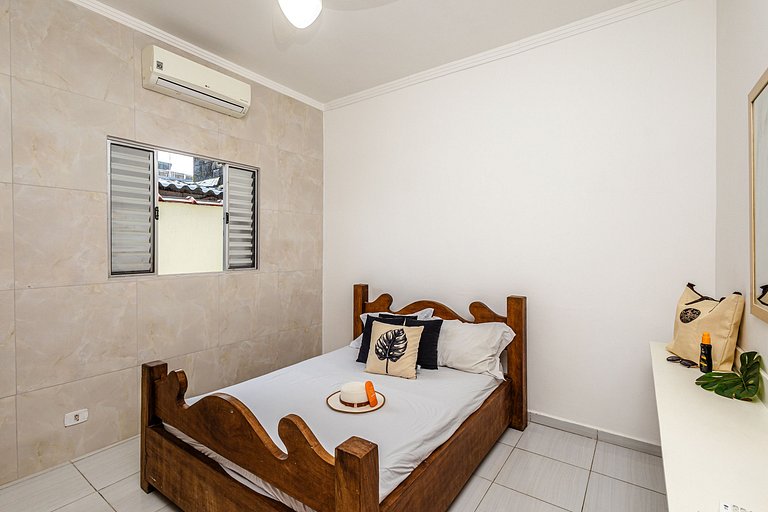 Ar-condicionado | A 7 minutos de carro da Praia Ocian