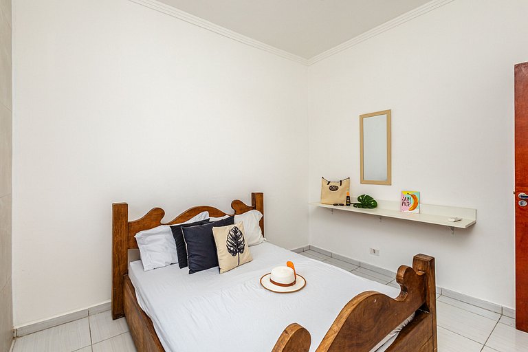 Ar-condicionado | A 7 minutos de carro da Praia Ocian