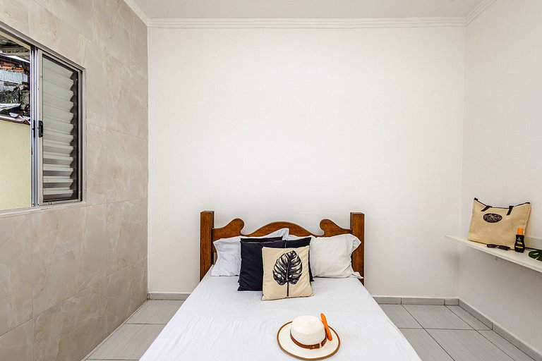 Ar-condicionado | A 7 minutos de carro da Praia Ocian