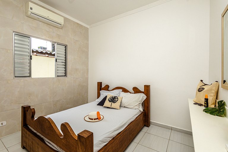 Ar-condicionado | A 7 minutos de carro da Praia Ocian