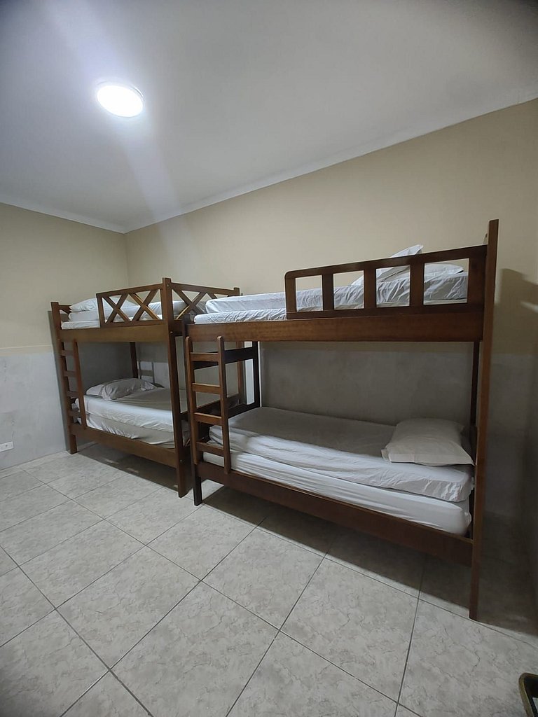 Churrasqueira | A 7 minutos de carro da Praia Ocian