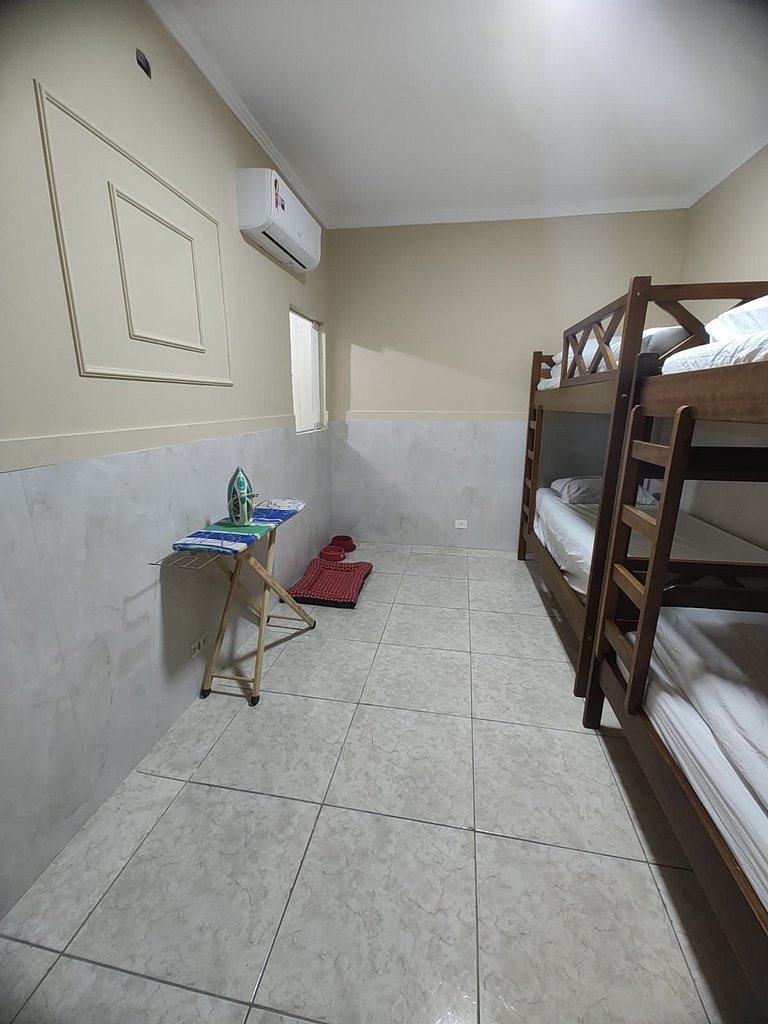 Churrasqueira | A 7 minutos de carro da Praia Ocian