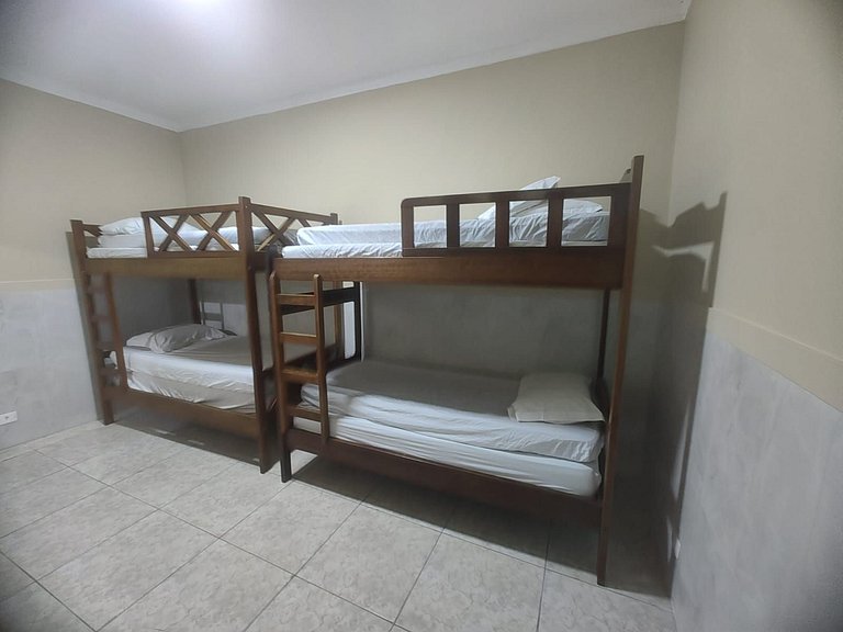 Churrasqueira | A 7 minutos de carro da Praia Ocian